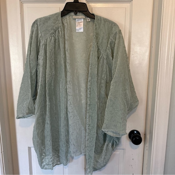 NWOT The Muses Lounge Cardigan Size Small Sage Green Velvet Burnout Long Sleeve - Picture 2 of 10